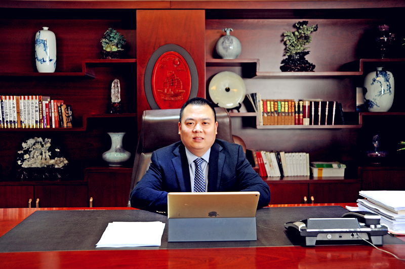 新時(shí)代，我們堅(jiān)定前行